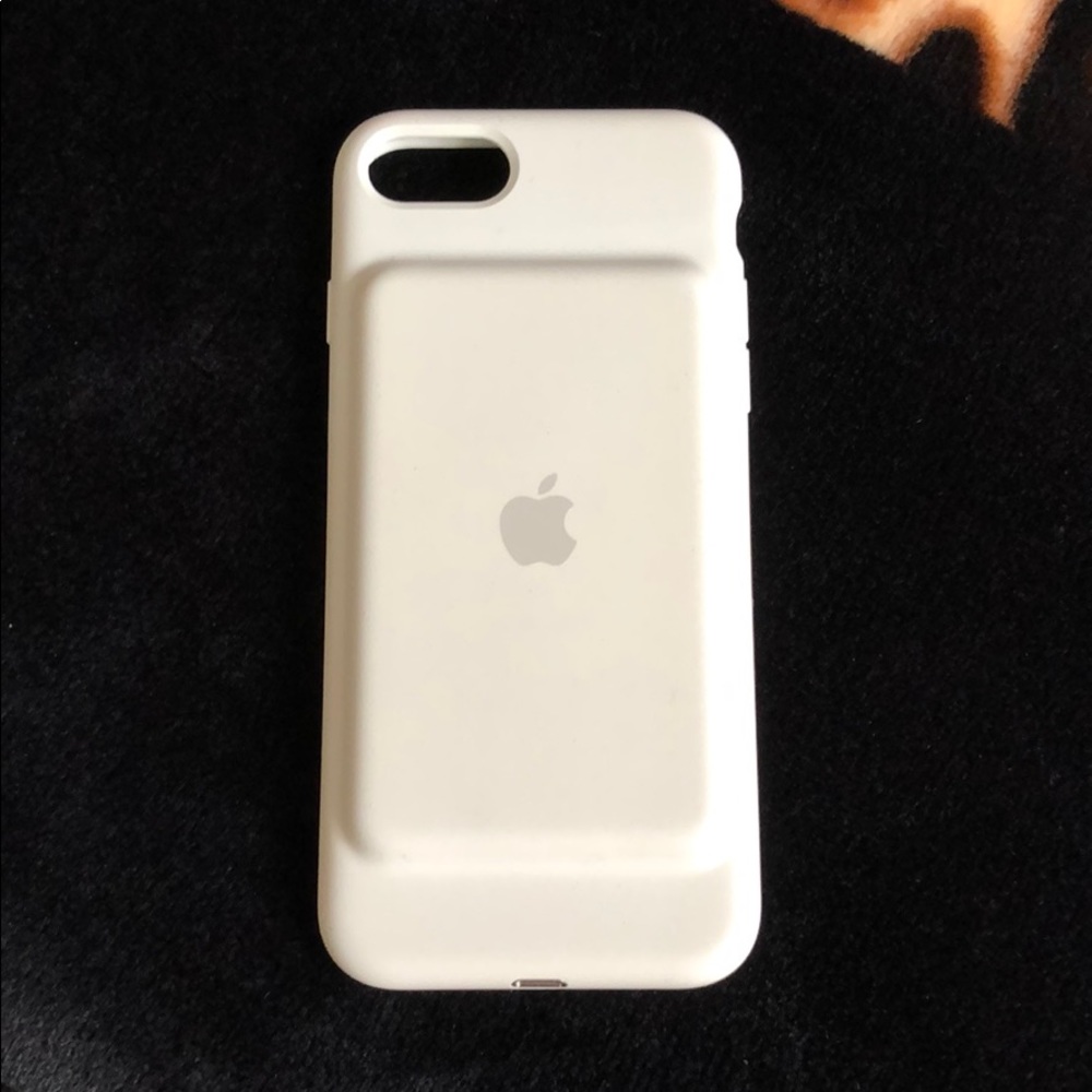 iPhone 7 smart battery case.